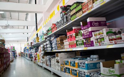 tiendas_D1-góndolas